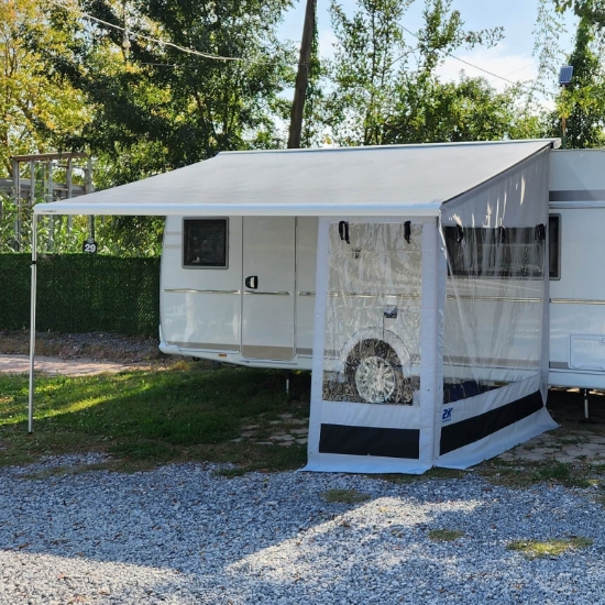 2K Karavan Rain Blocker Tente Yağmur Engelleyici Yan-Ön Duvar resmi