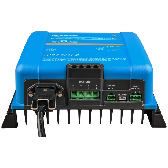 Victron Phoenix Smart 12/50 IP43 Üç Çıkışlı Şarj Cihazı resmi